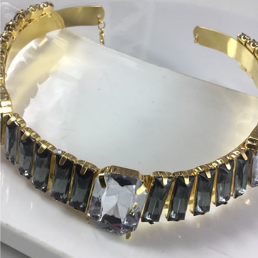 Zara Choker Necklace - Picture 4 of 11